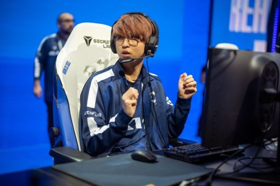 2025中国手游收入排行榜分析 点点互动与王者荣耀表现抢眼